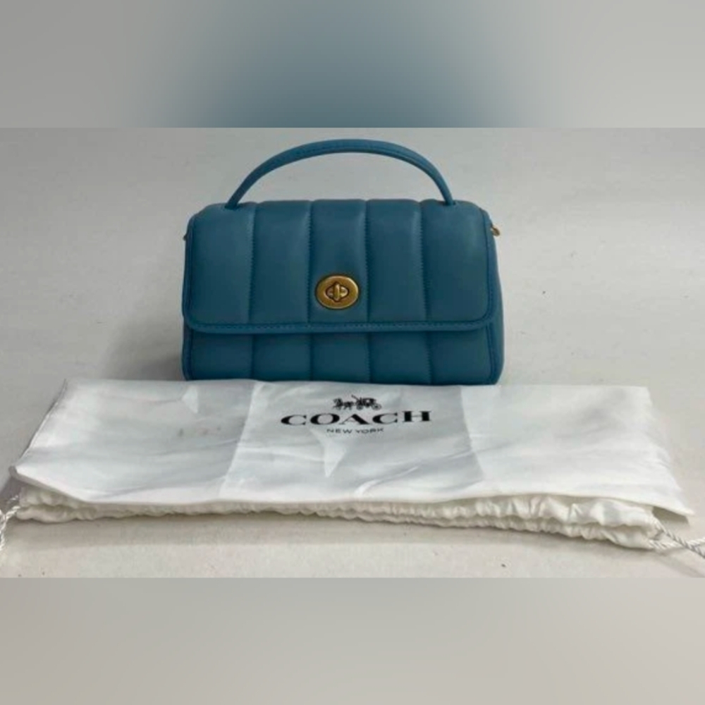 Coach Turnlock Clutch 20 With Quilting NWT/ Dust Bag MSRP $425 - Picture 2 of 7